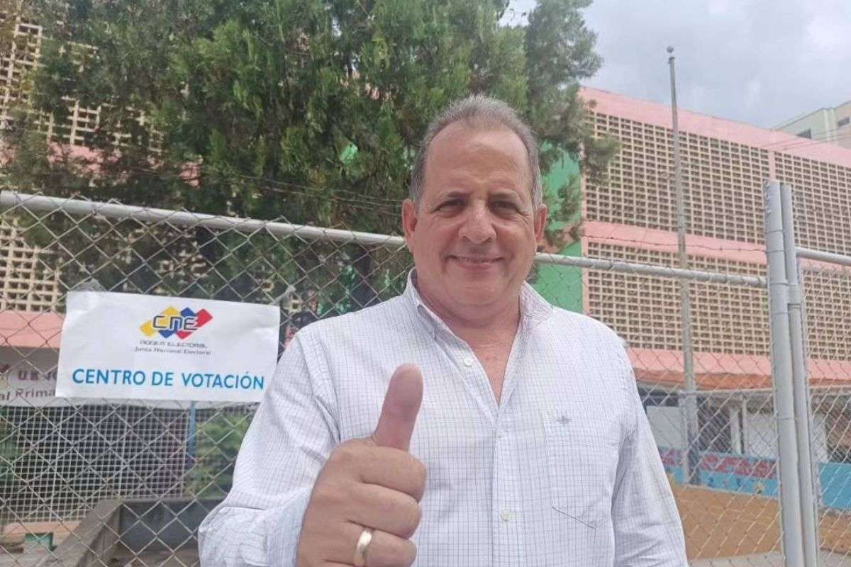 Detienen a Secretario General del partido AD y su esposa en Trujillo