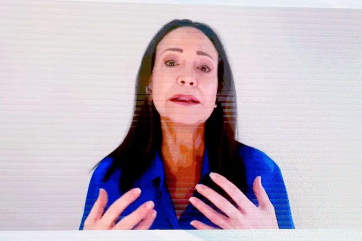 María Corina Machado descalifica oferta de mediación de Lula | "Ni pudo poner un fusible"