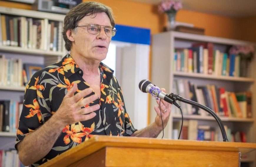 Pesadilla de la utopía chavista | Estadounidense de izquierda Clifton Ross publica versión en español de El lado oscuro de la utopía: “La utopía prometía redención. Lo que vi fue represión”