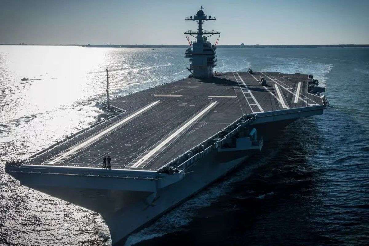 El portaaviones más poderoso del mundo ya navega en el Mar Caribe
