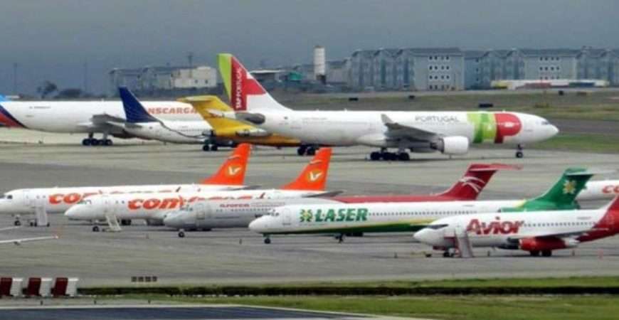 Aerolíneas suspenden vuelos a Venezuela por riesgos de seguridad aérea