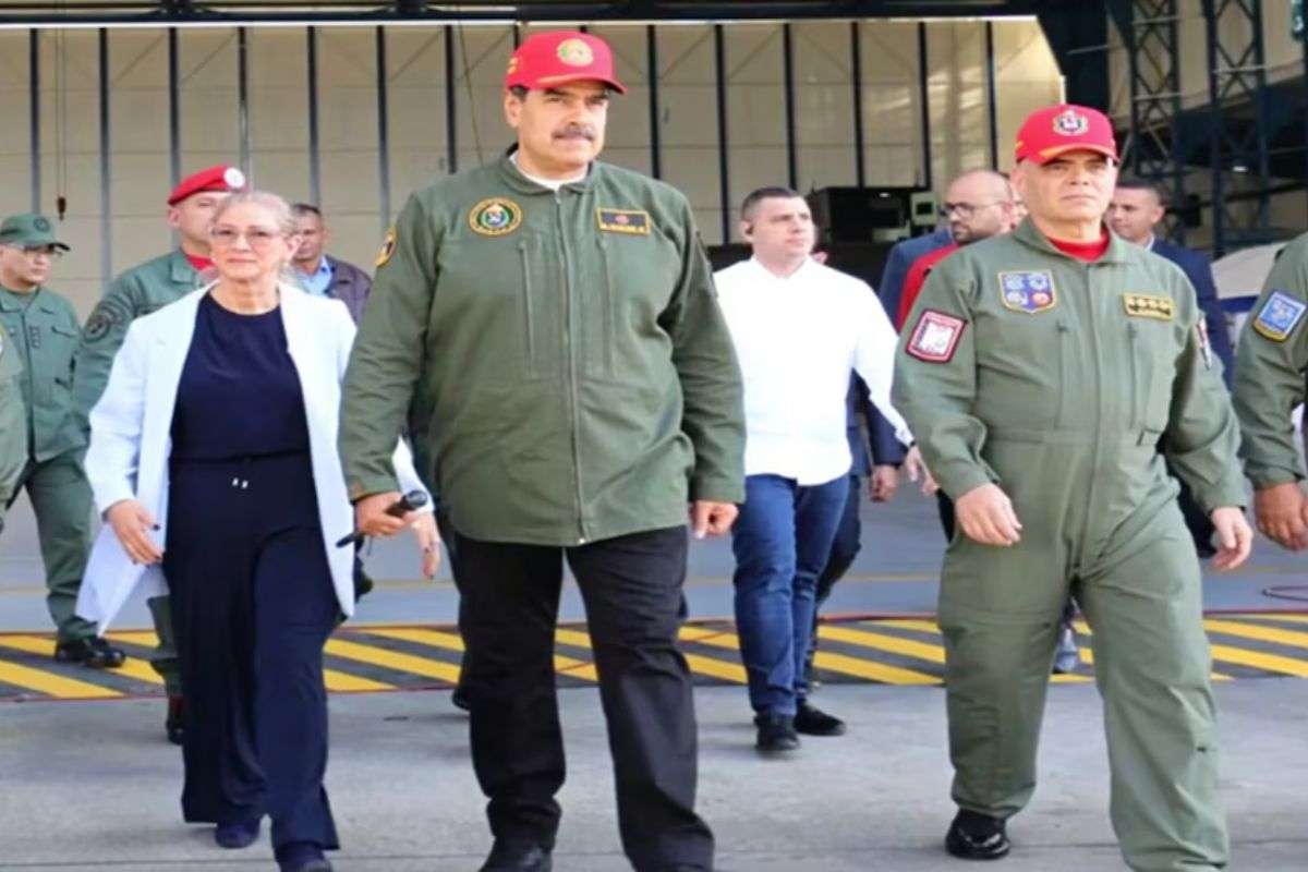 Sebastiana Barráez | “¿Por qué no se disparó un solo misil?”: las incógnitas tras la operación que extrajo a Nicolás Maduro de Caracas