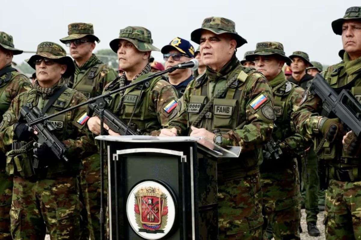 Sebastiana Barráez | Duro reclamo de militares y familiares venezolanos: “Carta Abierta a la vergüenza nacional, Vladimir Padrino López”