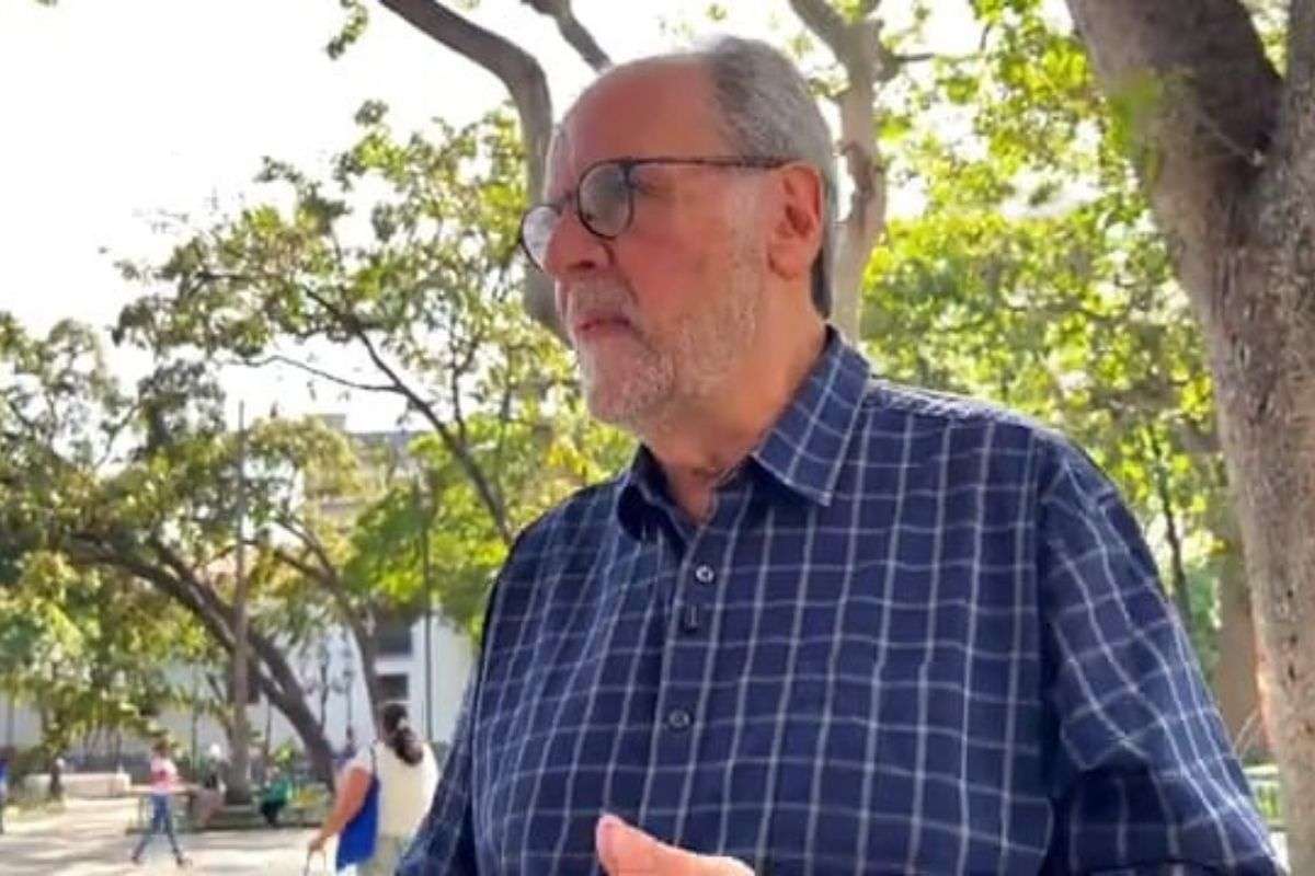 Enrique Ochoa Antich | El aggiornamento chavista