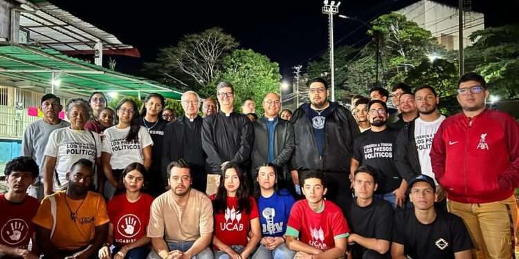 ugalde-peraza-vigilia-750x375 Ucab