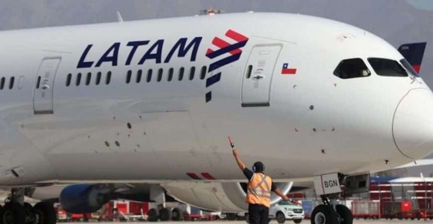 Latam retoma vuelos a Caracas desde Bogotá