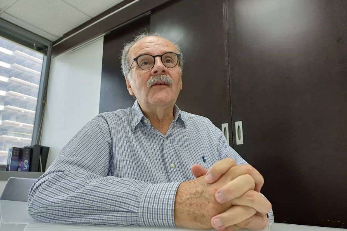 Enrique Ochoa Antich | El compromiso