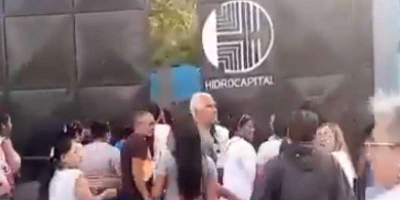 Vecinos de El Nazareno en Caracas denuncian que llevan 45 días sin agua y exigen respuestas a Hidrocapital (Video)