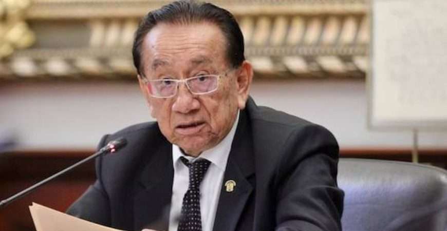 José María Balcázar asume la presidencia interina de Perú tras la destitución de Jerí