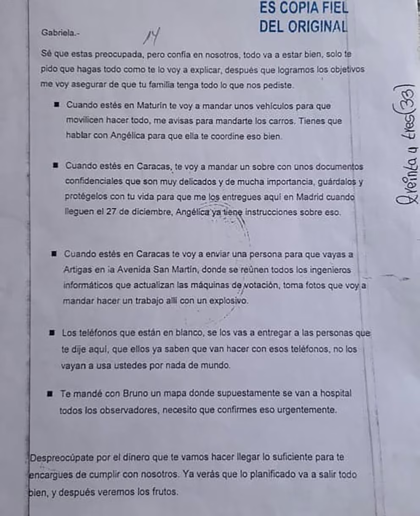 Un documento confidencial, marcado como copia fiel del original, expone una serie de instrucciones detalladas para 'Gabriela' sobre operaciones encubiertas, manejo de explosivos y preparación para sabotaje electoral