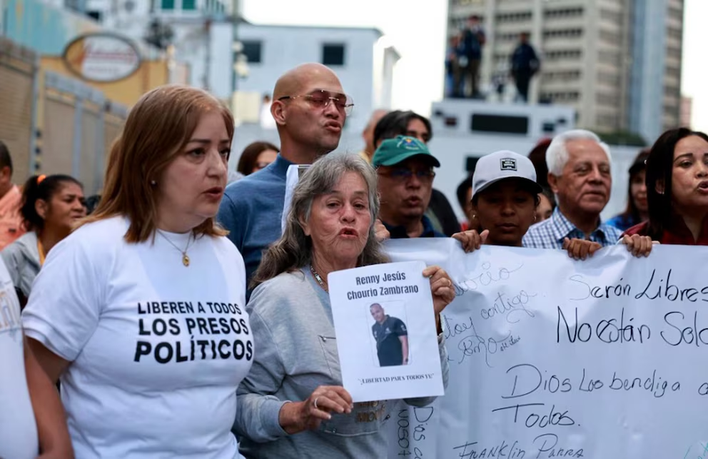 Testimonios dan cuenta que González López interrogó y coaccionó a varios de los presos políticos
