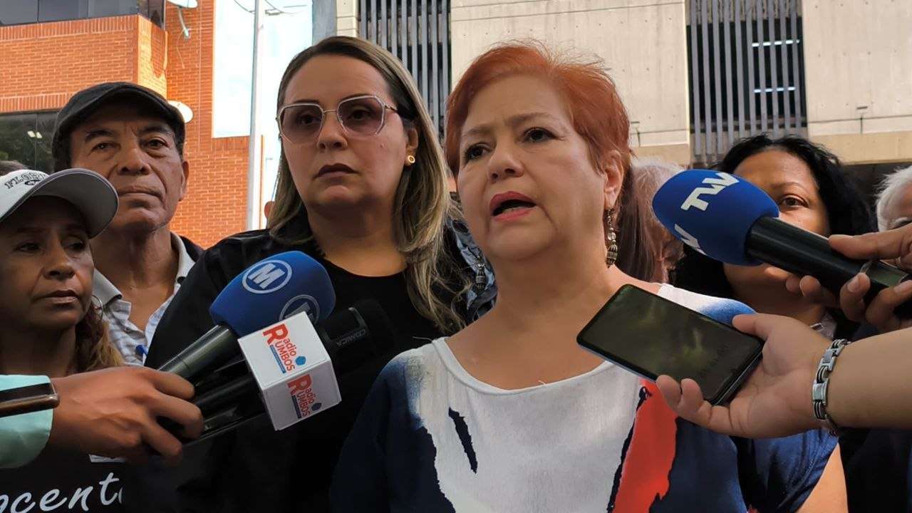 Trabajadores UNETE CNCTL Ministerio Público protesta