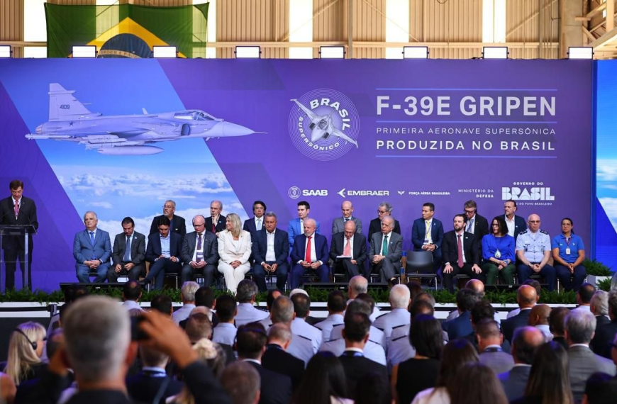 Brasil presenta al F-39E: El primer caza supersónico fabricado en el país