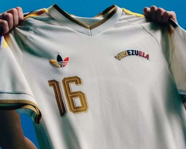 Adidas revela la nueva camiseta de visitante de Venezuela para 2026