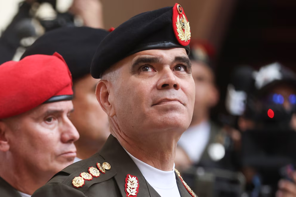 El ex ministro de defensa del régimen de Venezuela, Vladimir Padrino López (EFE/ARCHIVO)