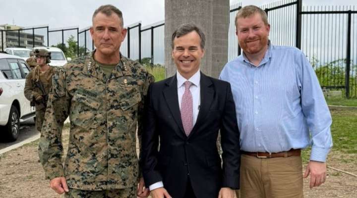 Comandante del Comando Sur visita Caracas para supervisar ejercicios de seguridad hemisférica