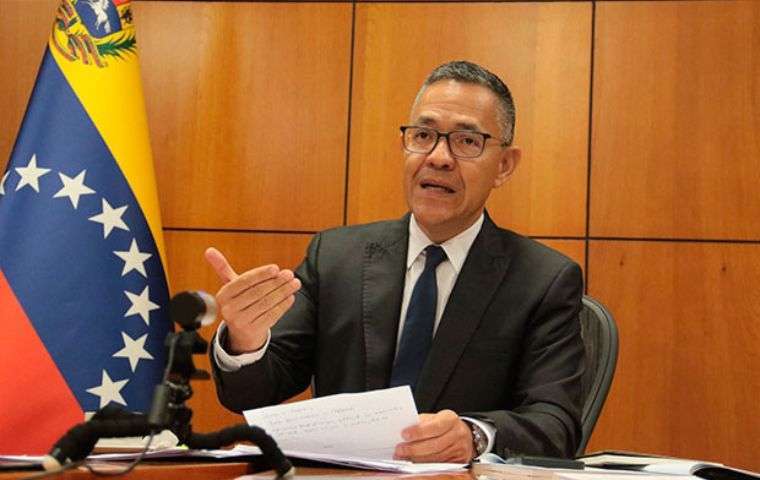 Del fallido "Programa de de Paz y Convivencia" a París: Ernesto Villegas asegura puesto en la Unesco