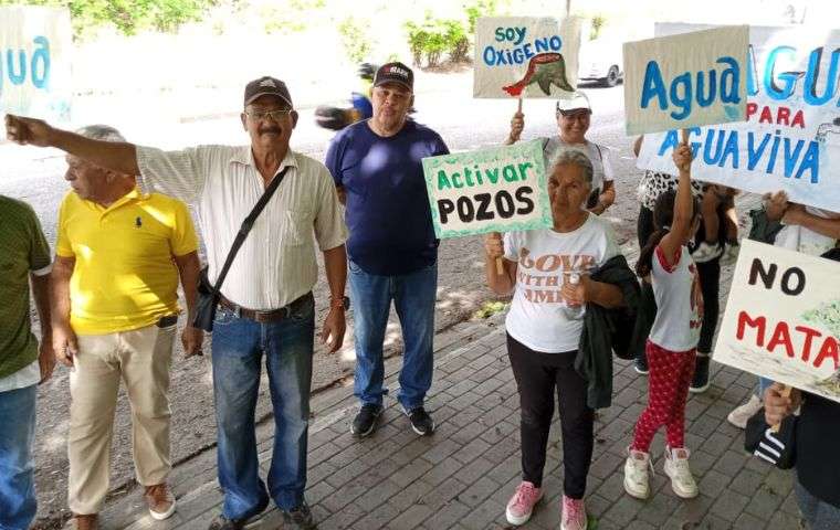 ¡Sed en Palavecino! Vecinos de Agua Viva protestan tras cuatro meses sin servicio de agua