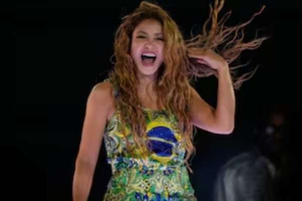 Shakira hace historia en Copacabana al ritmo de “Las mujeres ya no lloran”