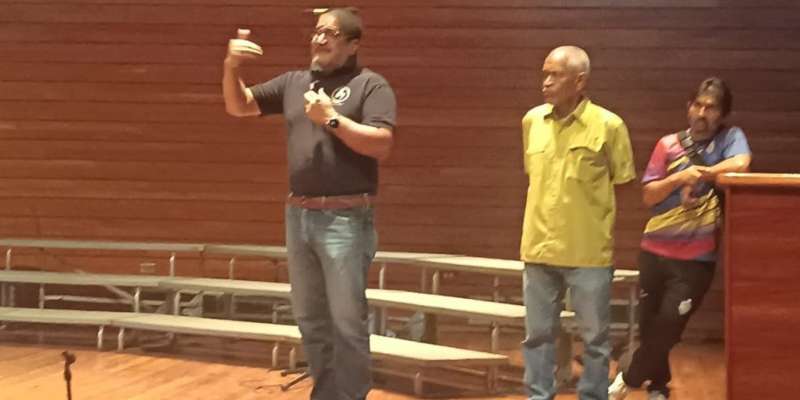 Sectores universitarios evalúan plan de acción y movilizaciones ante situación salarial (+Fotos)
