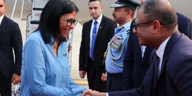 Delcy Rodríguez inicia visita oficial en la India para negociar acuerdos de cooperación petrolera