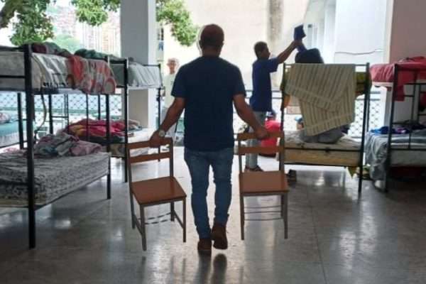 Más de 14.000 damnificados duermen en 87 campamentos tras terremotos en Venezuela