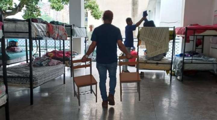 Más de 14.000 damnificados duermen en 87 campamentos tras terremotos en Venezuela
