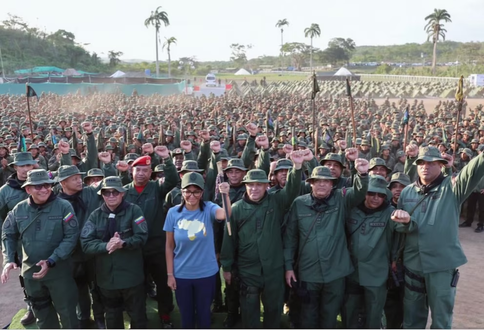 Delcy Rodríguez en un evento con militares