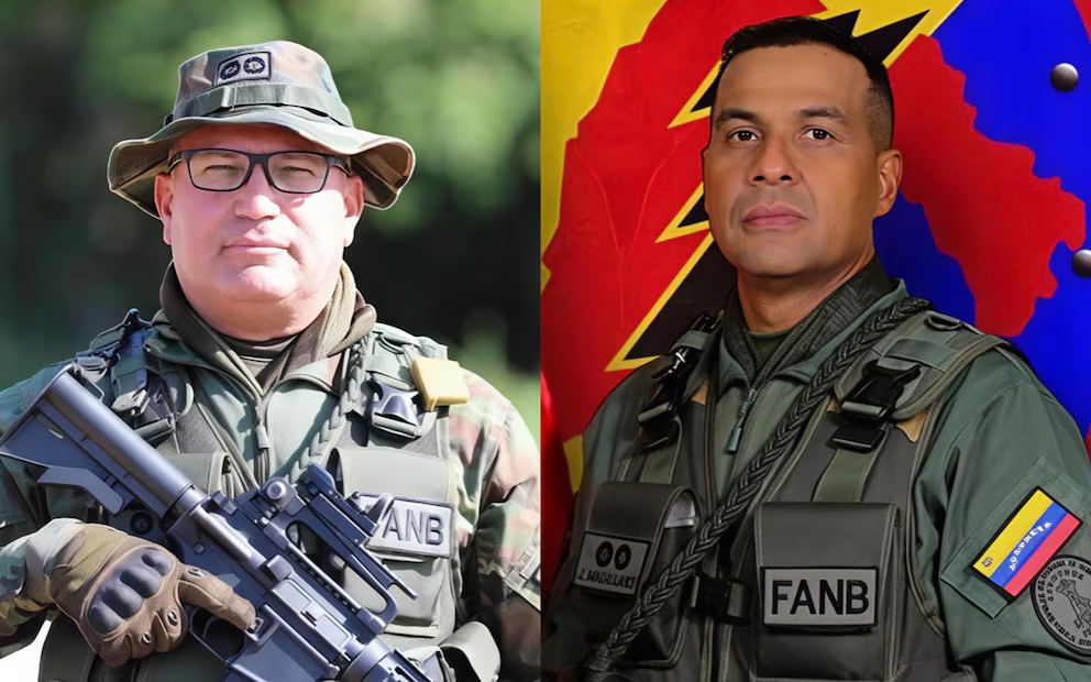 Los dos Mayores generales (Ej) Miguel Antonio Yilales Arteaga y Javier Enrique Magallanes