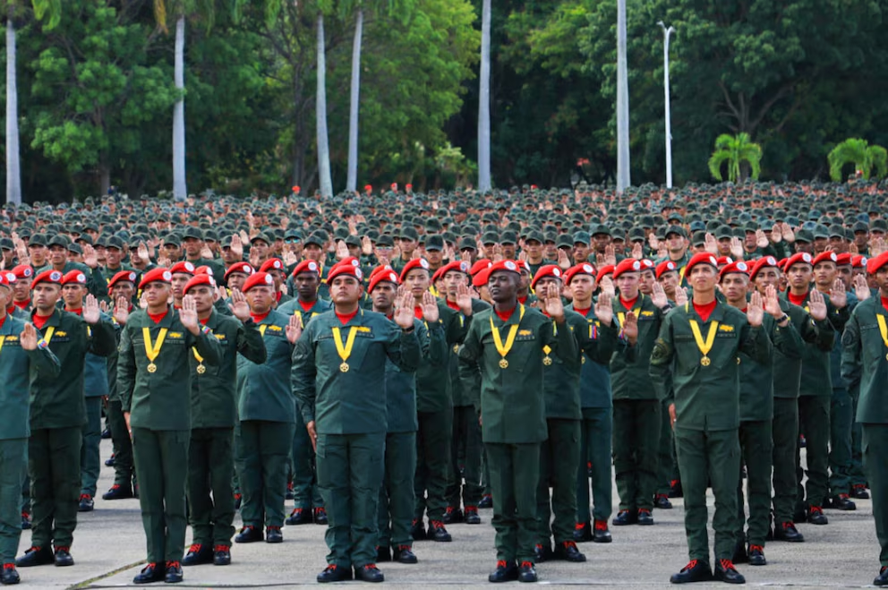 La gran cantidad de ascensos va a la par de los reconocimientos a funcionarios militares que ha hecho el régimen venezolano