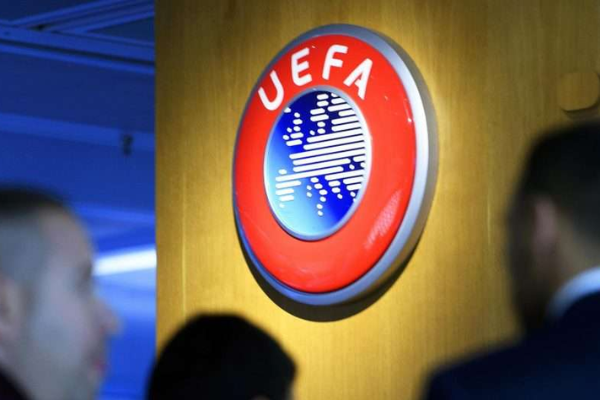 UEFA estudia acciones legales contra la FIFA