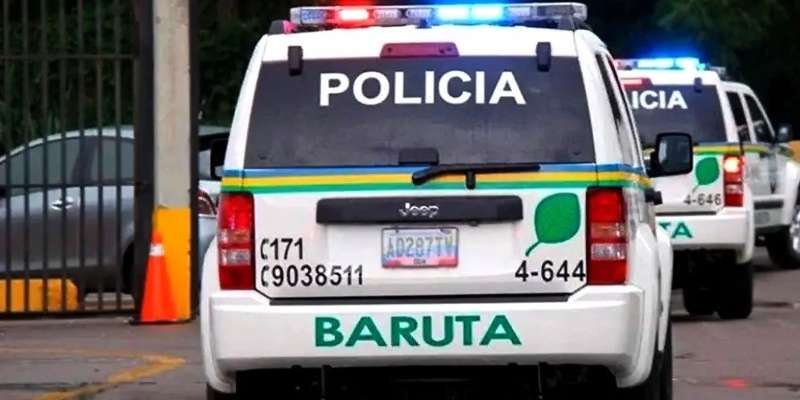 PoliBaruta controla situación por gas lacrimógeno en el centro Plaza Las Américas