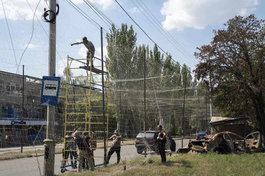 Misil ruso causa diez muertos en Járkov en medio de intensos ataques con drones en Ucrania y Rusia