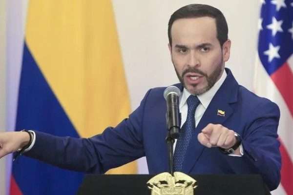Abelardo de la Espriella ordena investigar a la exprimera dama Verónica Alcocer por presunto uso de aviones oficiales para tráfico de drogas