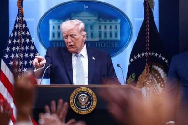 Lanzan TRUMP TV tras vetar a medios de comunicación tradicionales