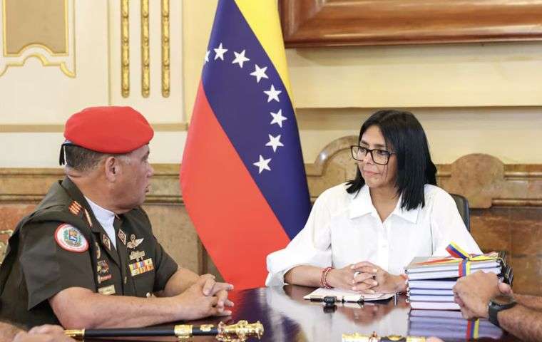 Sebastiana Barráez | Delcy Rodríguez nombró en Fuerzas Especiales del Ejército a un oficial sobreviviente de la guerra fronteriza