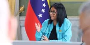 Delcy Rodríguez anuncia nueva ley de economía local&hellip;