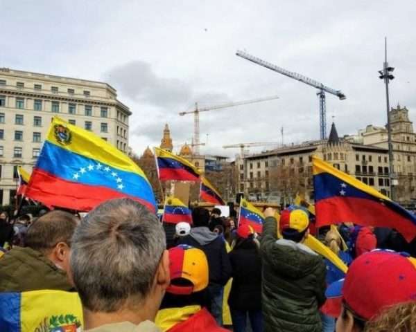 España marca récord de empleo impulsada por la regularización de casi 72.000 venezolanos