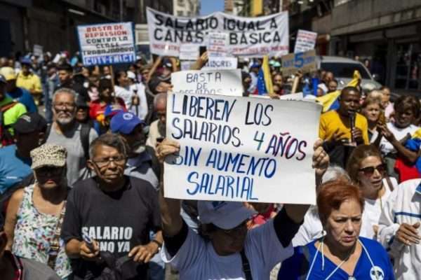Trabajadores de la salud marcharán a Miraflores para entregar 40 mil firmas por mejoras salariales