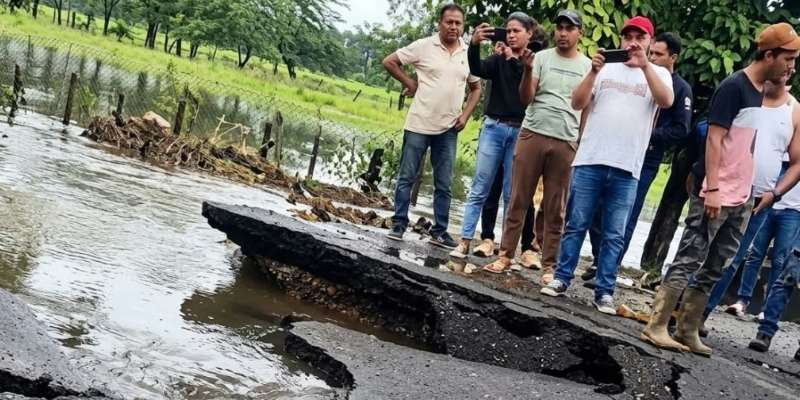 Carretera se desploma en la Troncal 5 dejando interrumpido el paso vehicular entre Barinas y Táchira