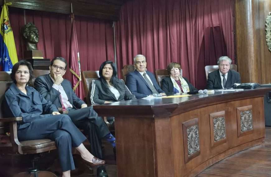 Colegio de Abogados de Caracas instala mesas de trabajo